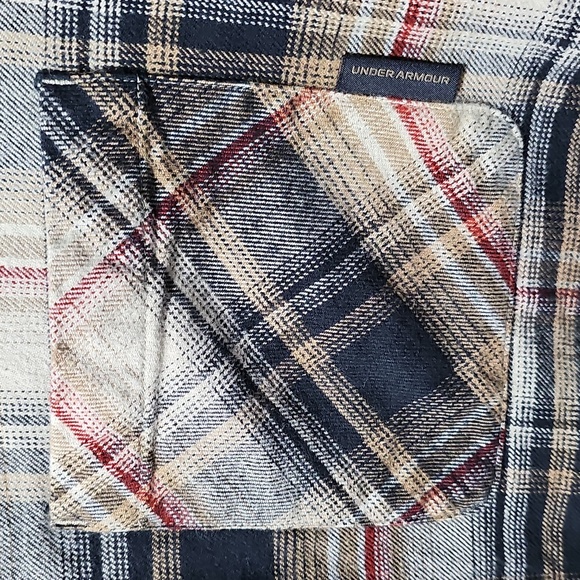 Under Armour Cream and Black Casual Button Down Shirt Large - Picture 4 of 7